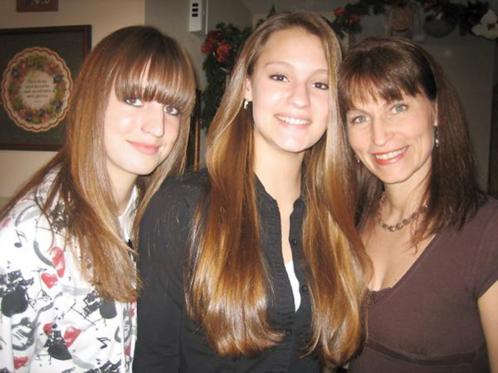 Karen Kahler (right) and daughters